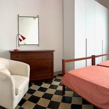 Siena Apartment 2 Parcheggio Privato E Giardino Eksteriør billede